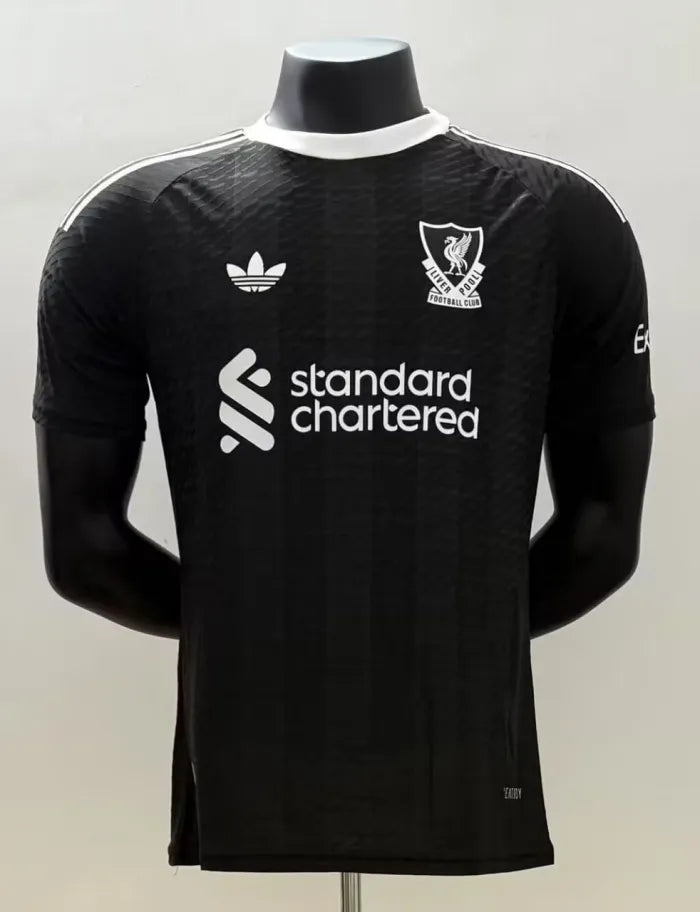 Liverpool Goalkeeper Player Version Jersey 2025/2026