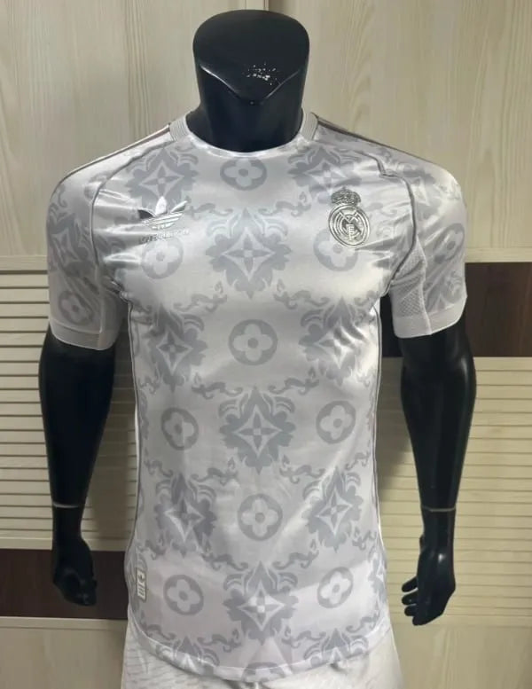 Real Madrid Galaxy Light Special Player Jersey 2025/2026